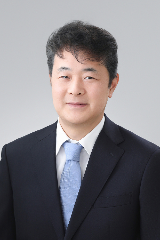 岡村 維摩